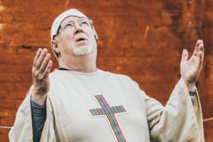 Priester kostuum